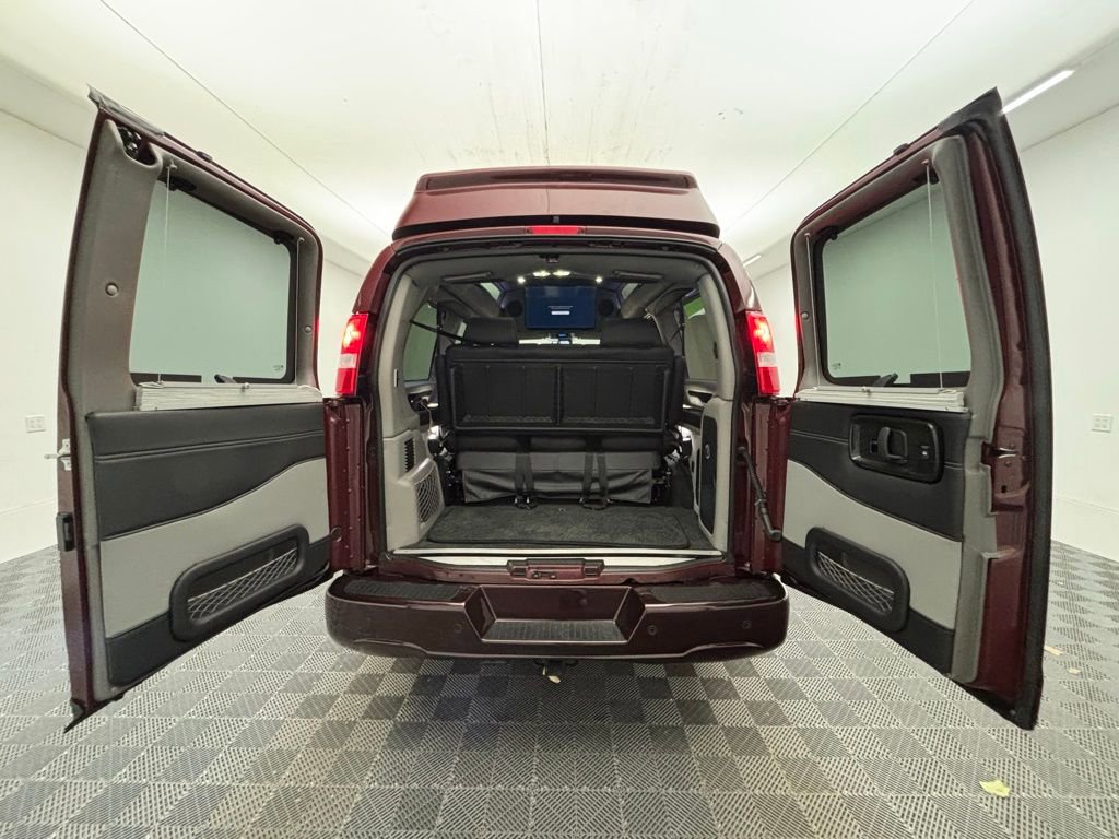 New 2025 GMC Savana 2500 w/ Driver Convenience Package image 10
