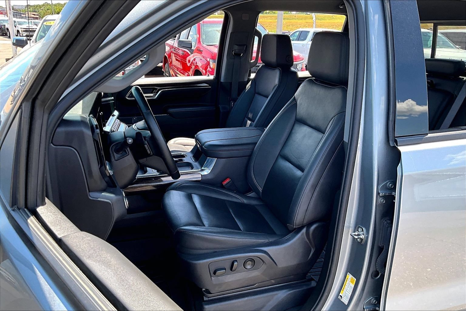 Used 2024 GMC Sierra 1500 Elevation w/ Elevation Premium Package AWD/4WD image 26