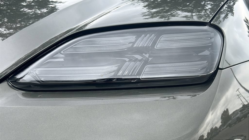 New 2026 Porsche Macan 4 Electric AWD/4WD image 11