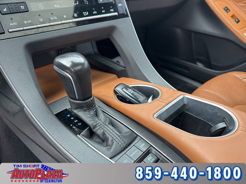 Used 2021 Toyota Avalon Limited w/ Advanced Safety Package image 35