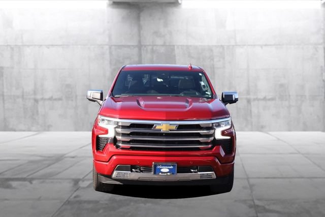Used 2023 Chevrolet Silverado 1500 High Country w/ High Country Premium Package AWD/4WD image 4
