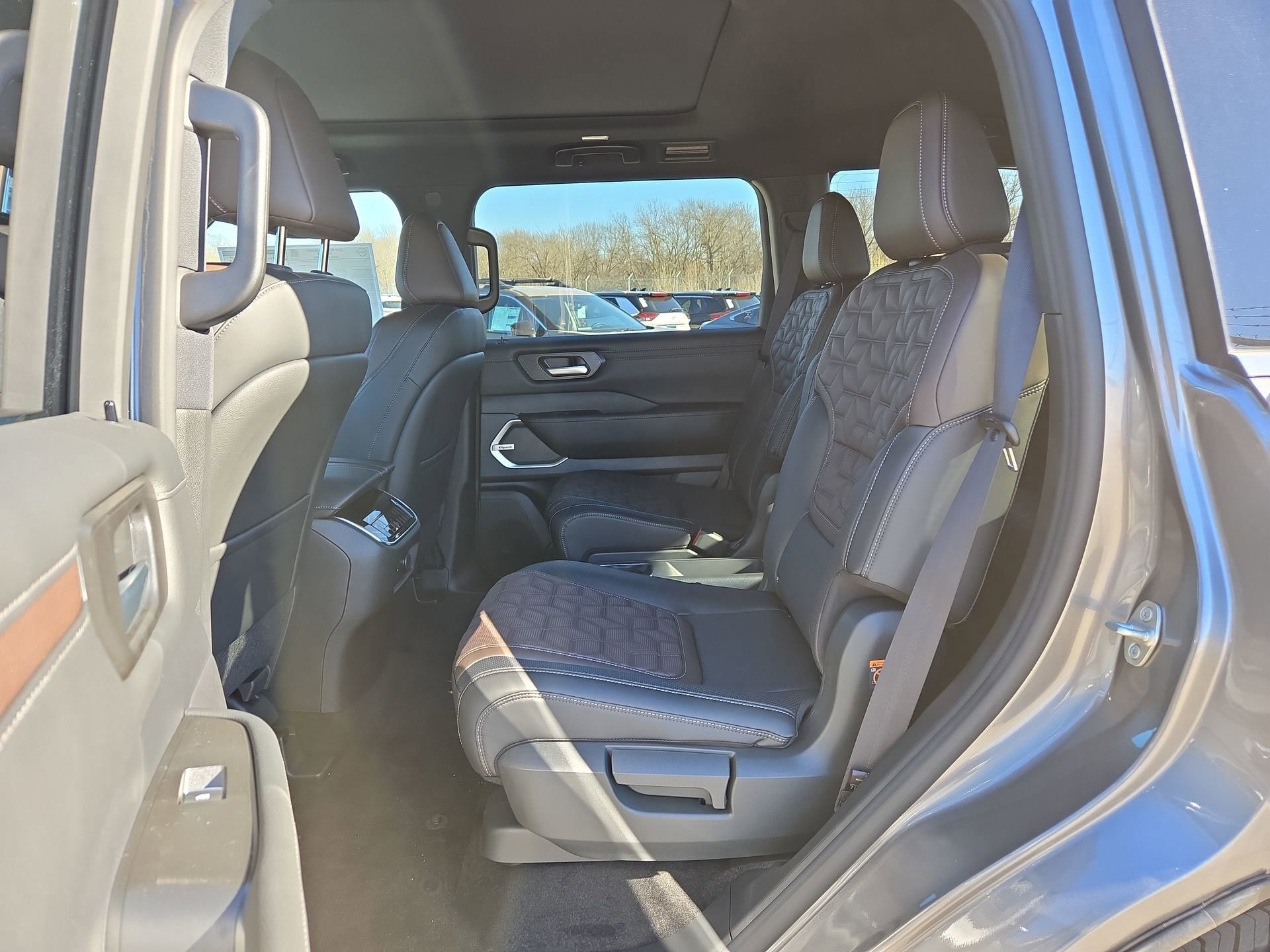 New 2026 Nissan Armada Platinum AWD/4WD image 17