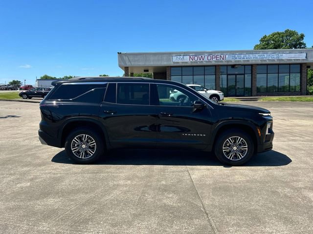 Certified 2024 Chevrolet Traverse LT FWD image 3
