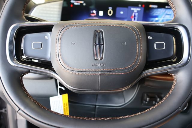 New 2026 Lincoln Navigator L Black Label AWD/4WD image 25