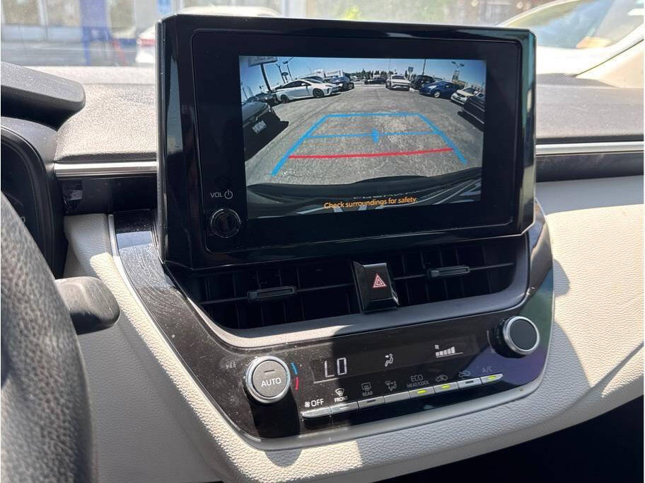 Used 2025 Toyota Corolla SE FWD image 25