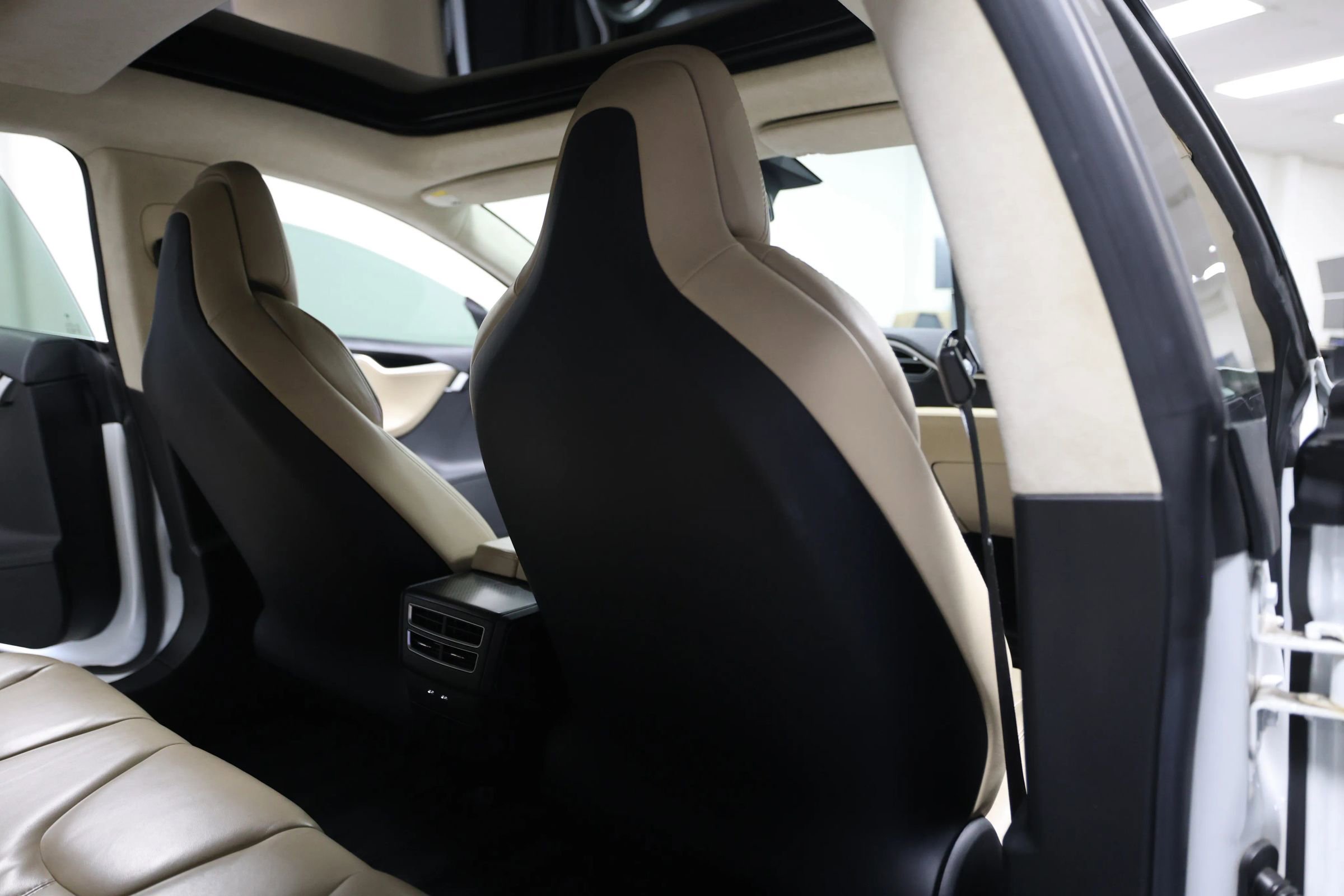 Used 2017 Tesla Model S P100D image 42