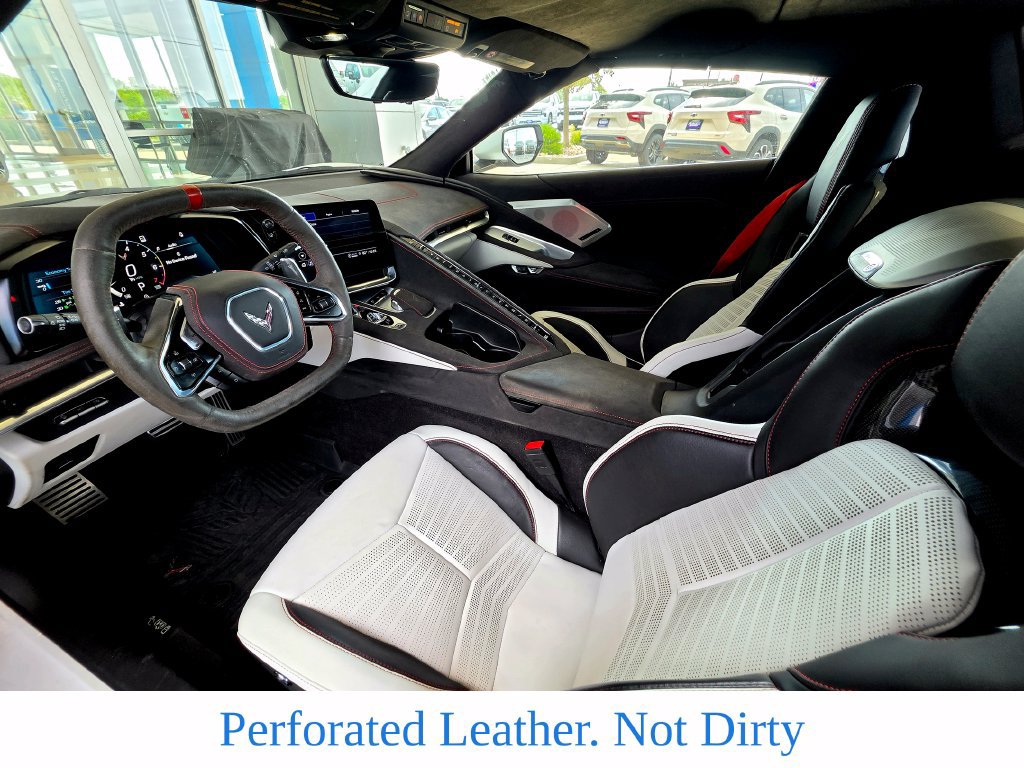 Used 2023 Chevrolet Corvette Stingray Premium Conv w/ Z51 Performance Package RWD image 15