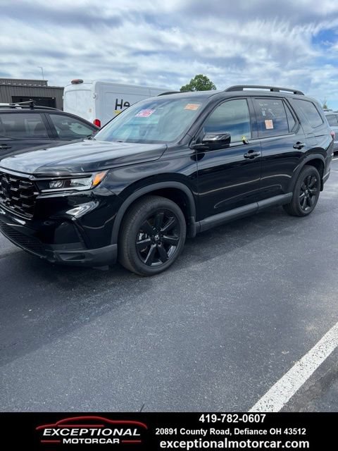 Used 2024 Honda Pilot Elite image 1