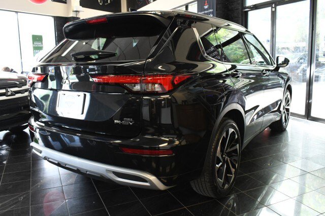 Used 2023 Mitsubishi Outlander SEL AWD/4WD image 20