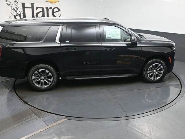 New 2026 Chevrolet Suburban LT w/ Comfort Package AWD/4WD image 18