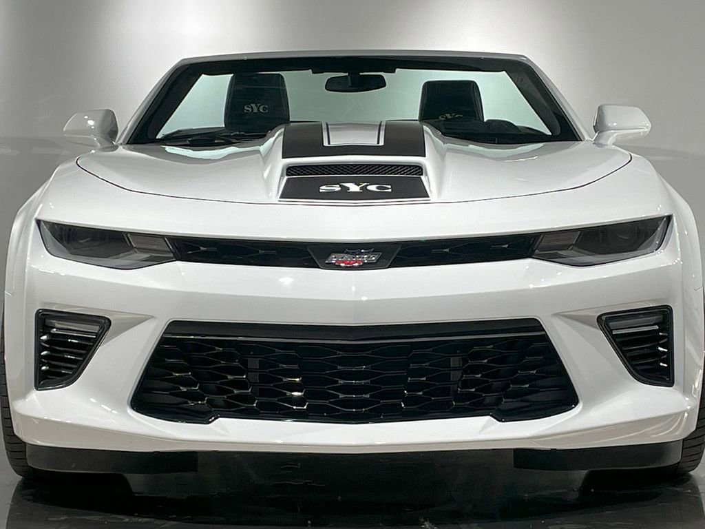 Used 2018 Chevrolet Camaro SS image 13