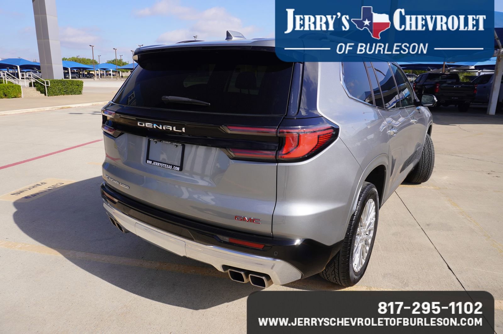 Used 2025 GMC Acadia Denali w/ LPO, Floor Liner Package image 5