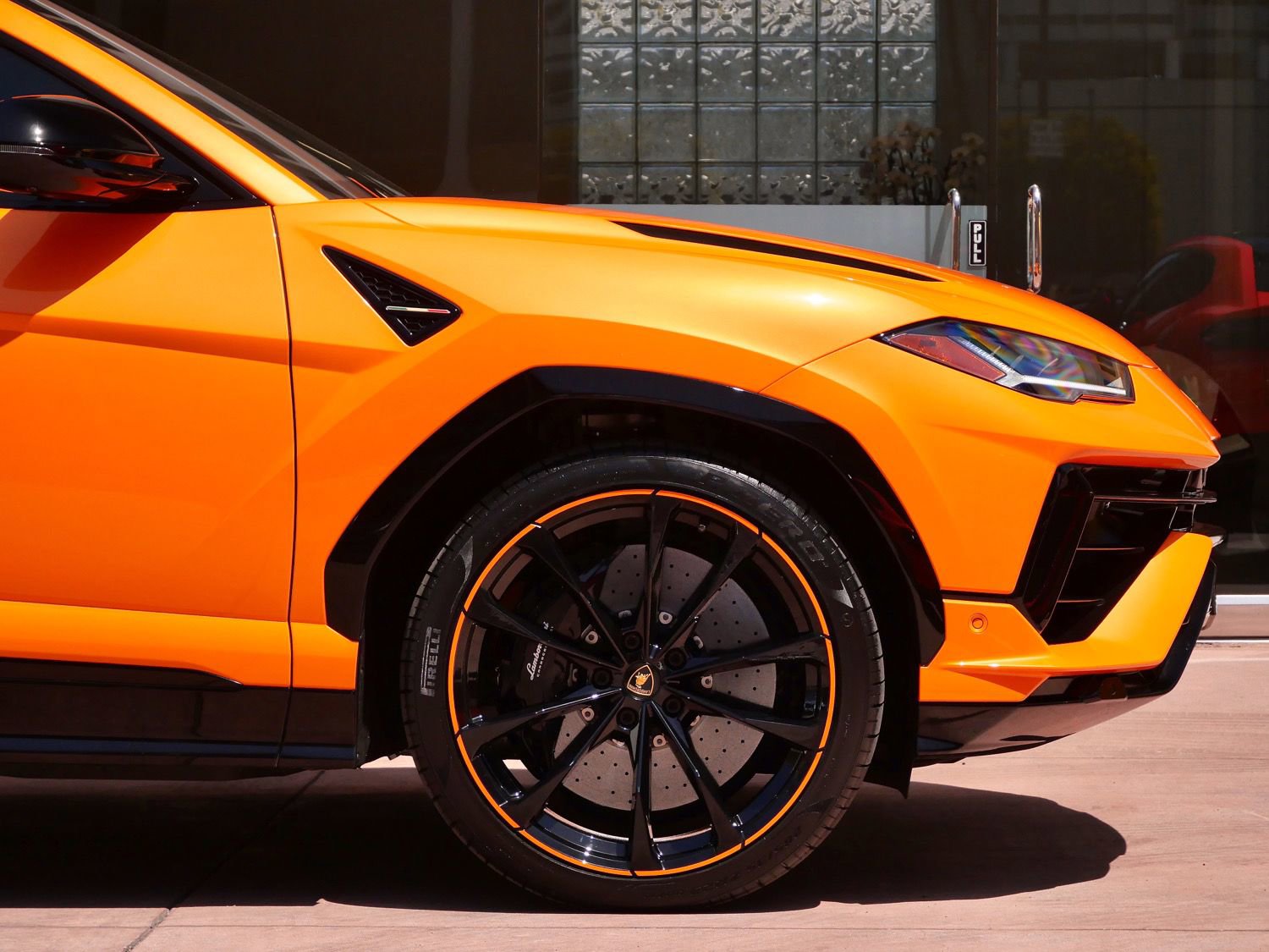 Used 2024 Lamborghini Urus S AWD/4WD image 9