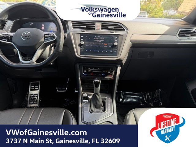 Certified 2024 Volkswagen Tiguan SE R-Line image 14
