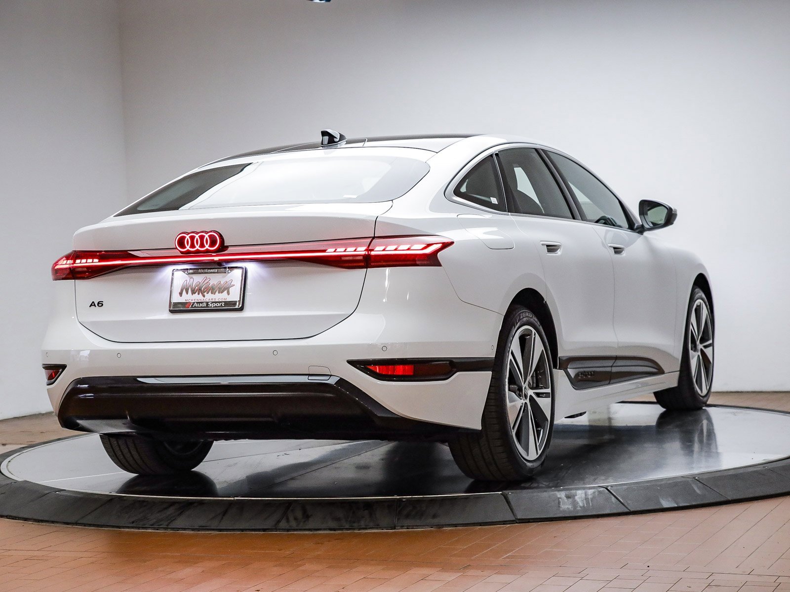 New 2025 Audi A6 e-tron Premium Plus image 8