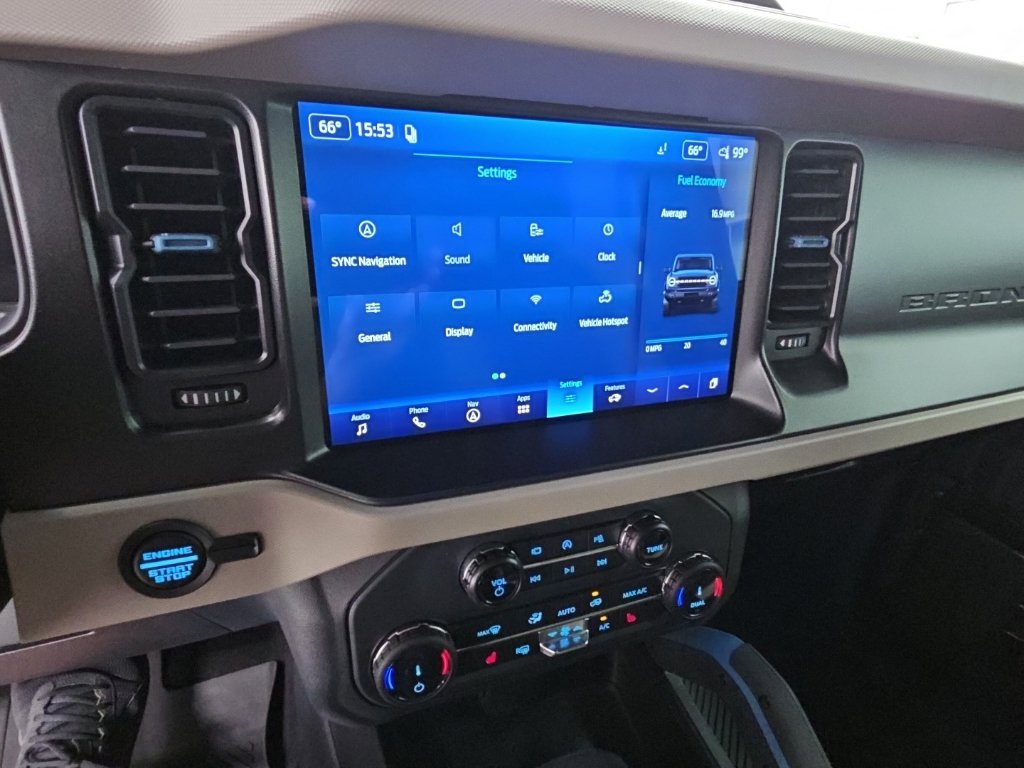 Used 2022 Ford Bronco Wildtrak AWD/4WD image 14