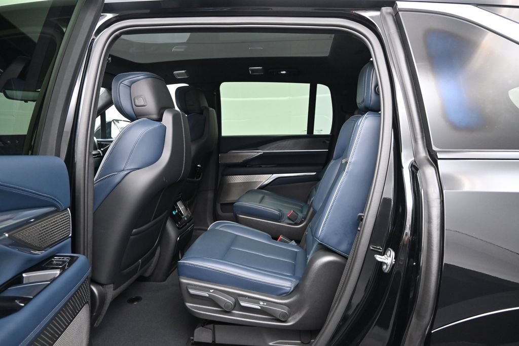 Certified 2026 Cadillac Escalade IQ Luxury 2 w/ LPO, Premium Carpet Package AWD/4WD image 15