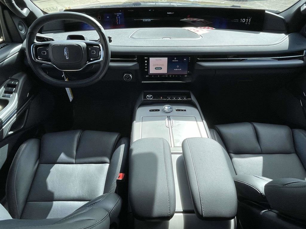 New 2026 Lincoln Navigator L Reserve w/ Jet Appearance Package image 11