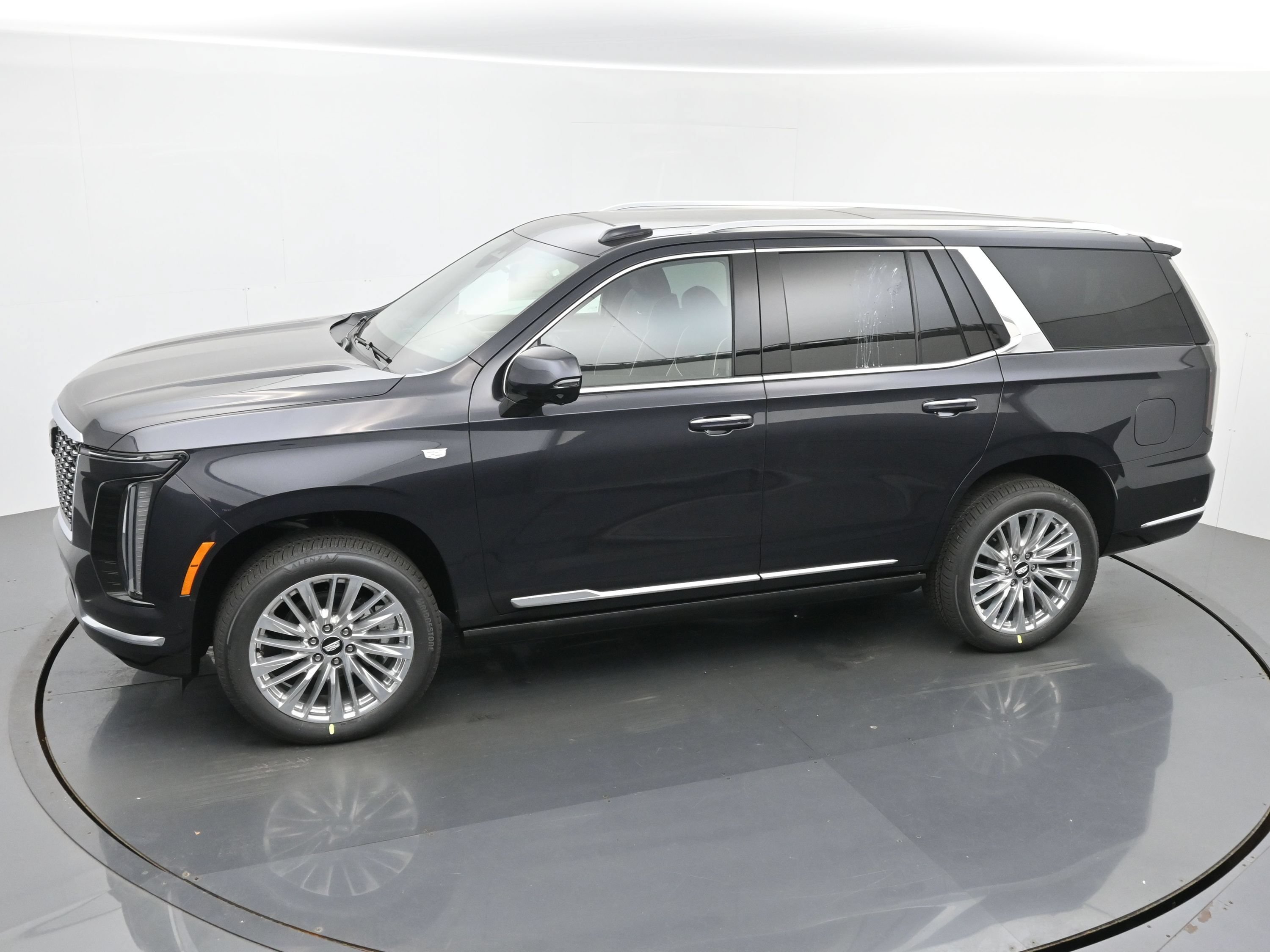 New 2026 Cadillac Escalade Luxury w/ Touring Package AWD/4WD image 24