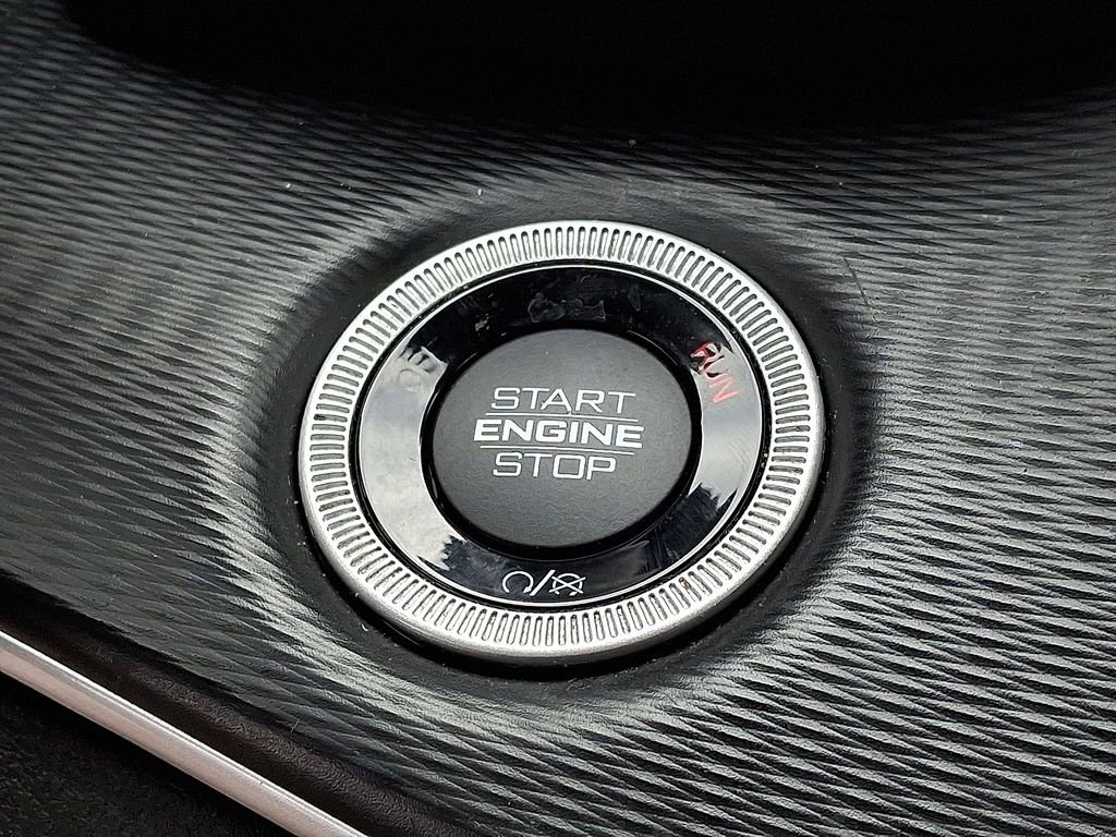 Used 2023 Jeep Grand Cherokee L Altitude image 24