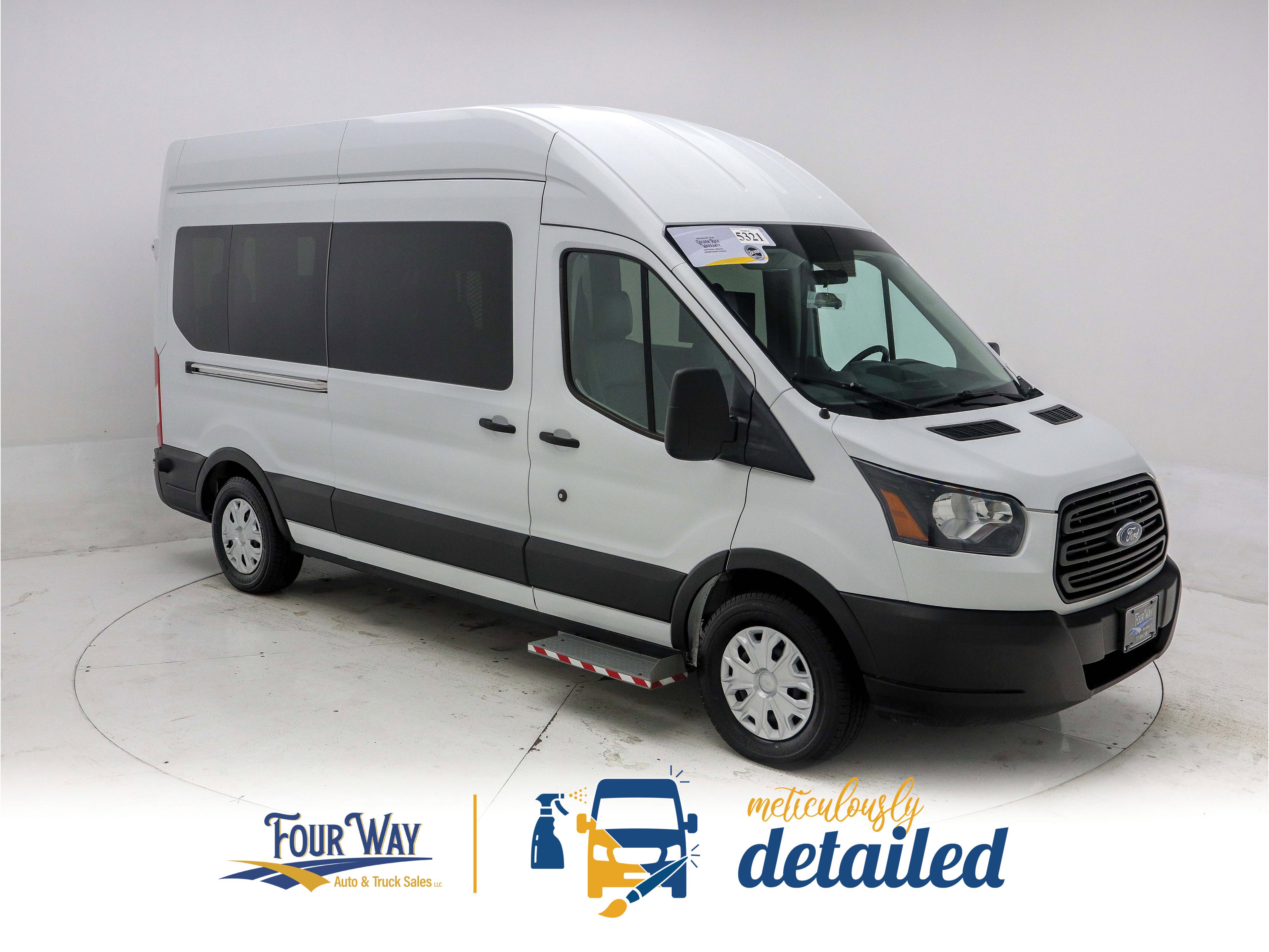 Used 2019 Ford Transit 350 XL image 2