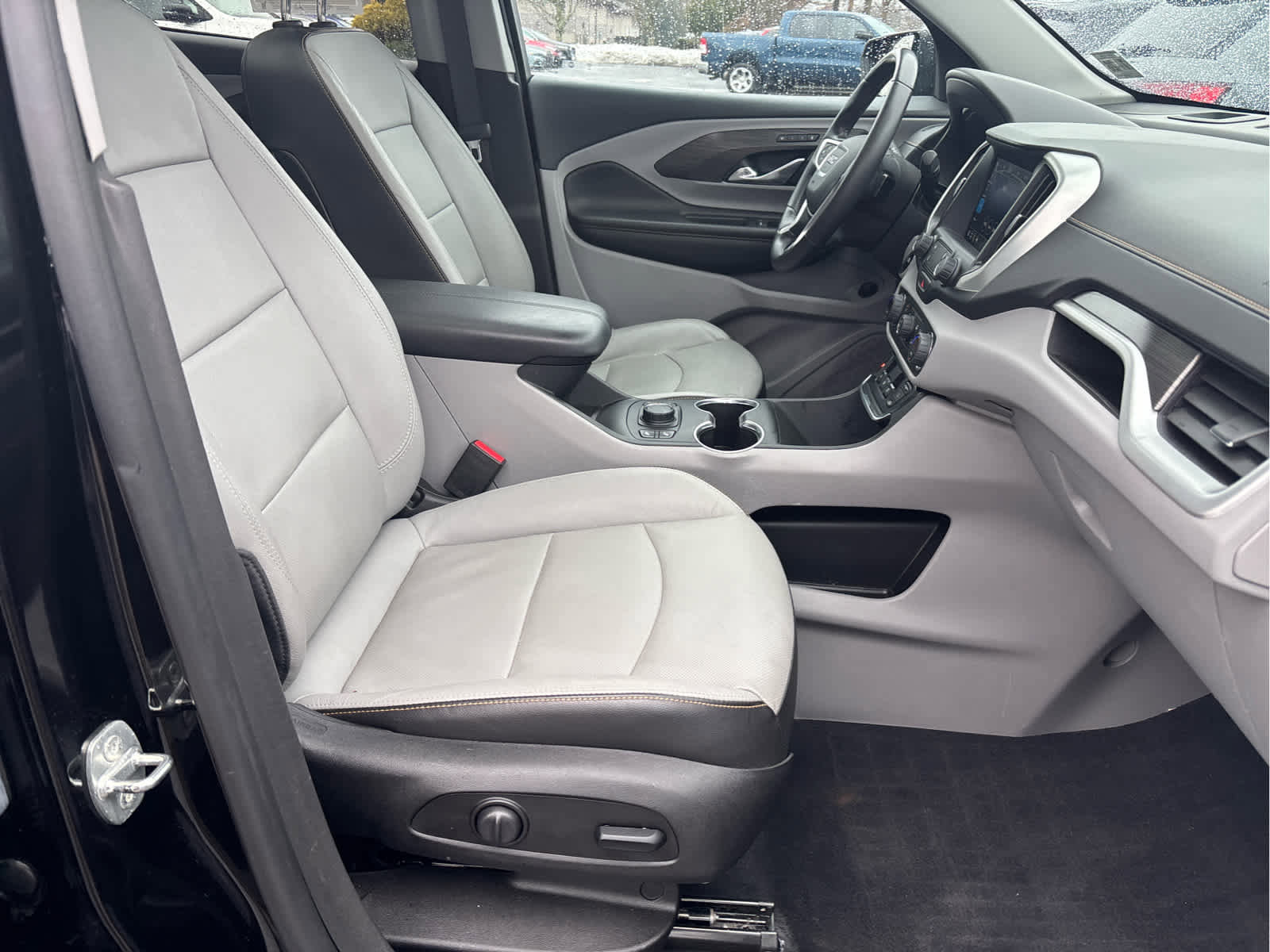 Used 2021 GMC Terrain SLT image 34