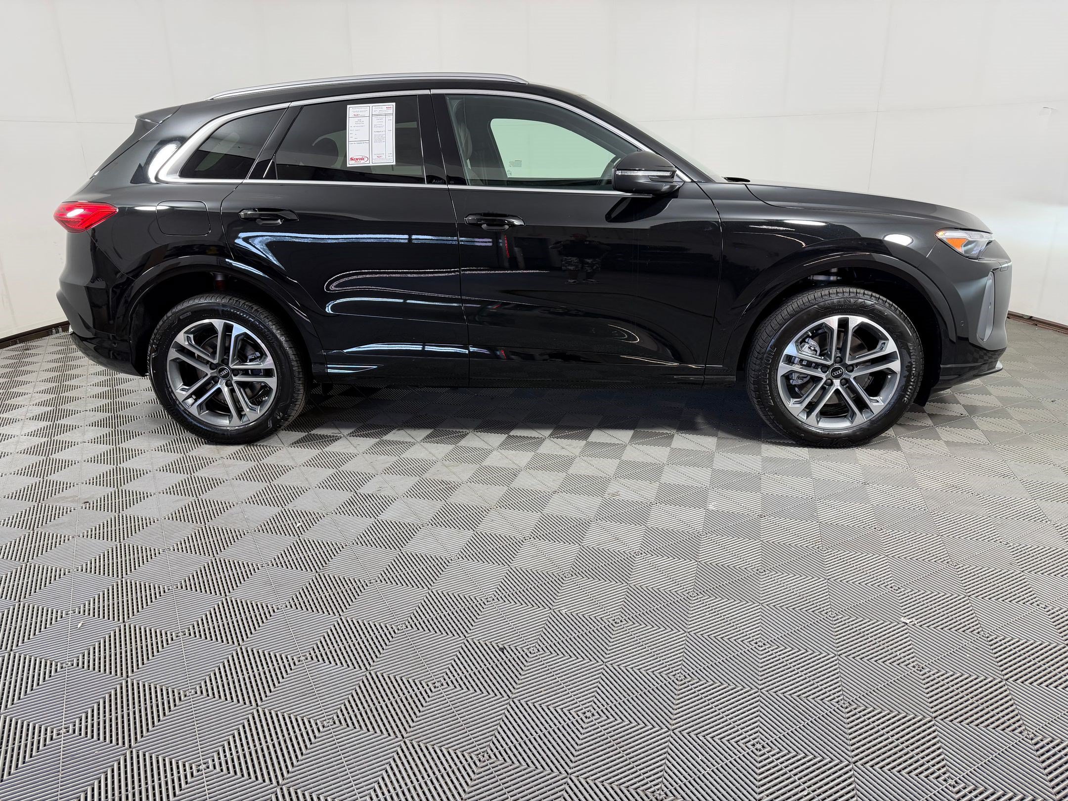 New 2026 Audi Q5 Premium AWD/4WD image 8