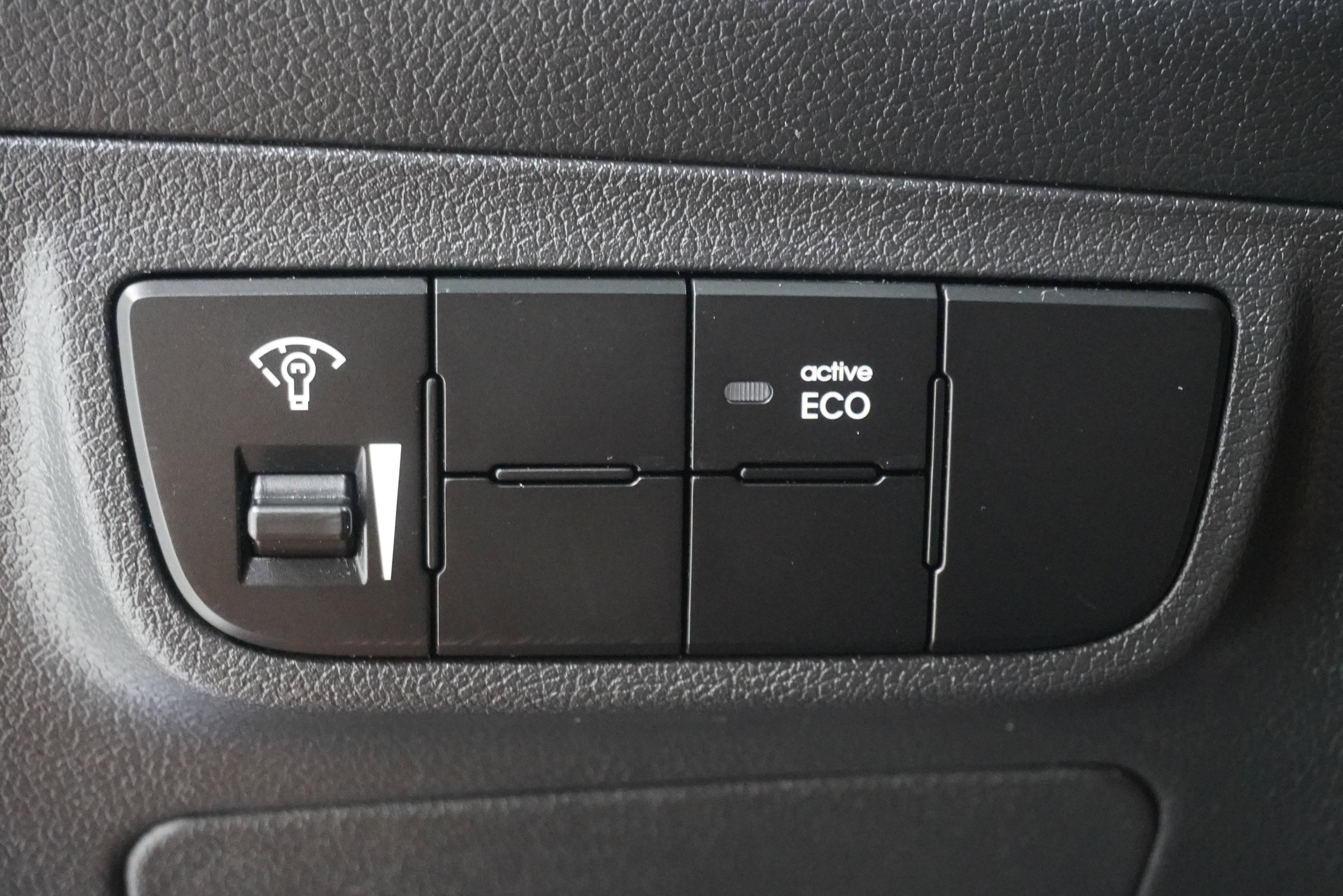 Used 2013 Hyundai Veloster Turbo image 19