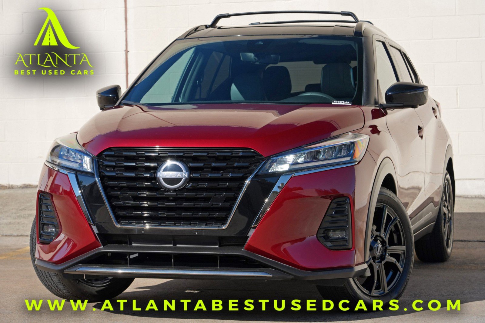 Used 2023 Nissan Kicks SR w/ SR Premium Package FWD image 1