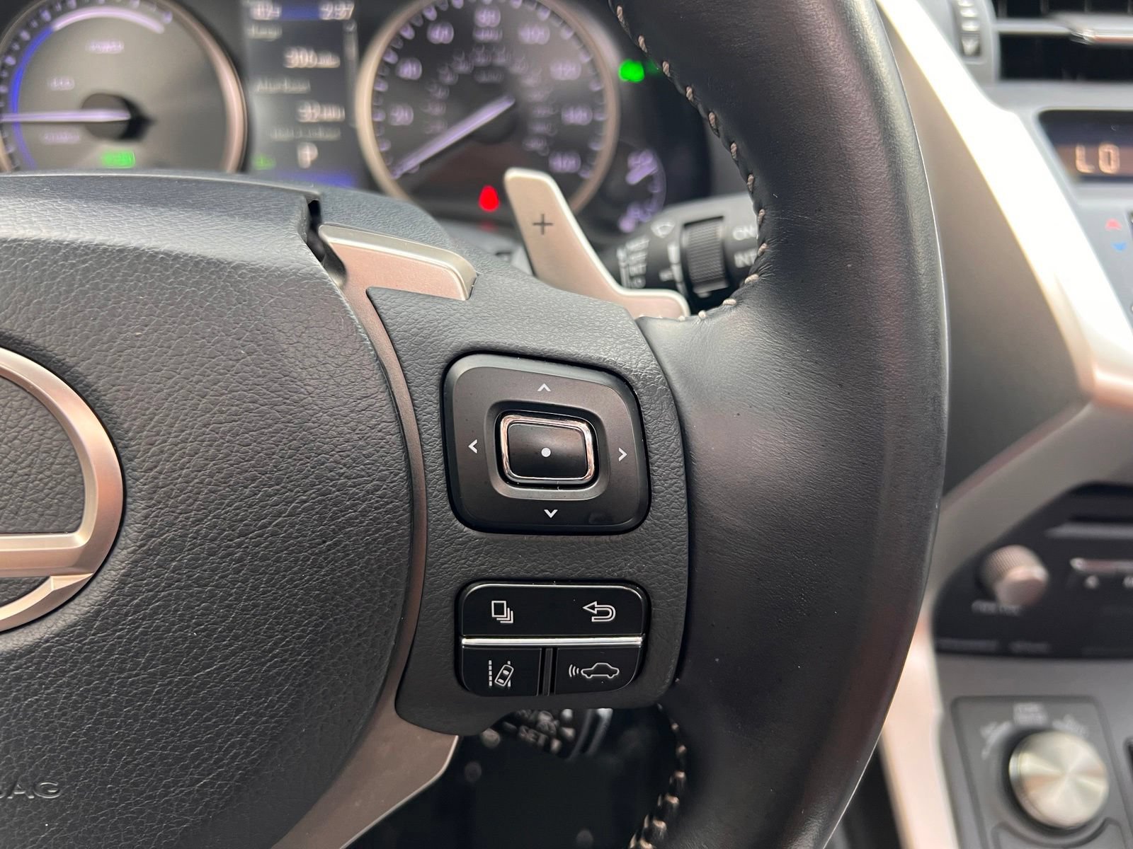Used 2020 Lexus NX 300h AWD w/ Premium Package image 37