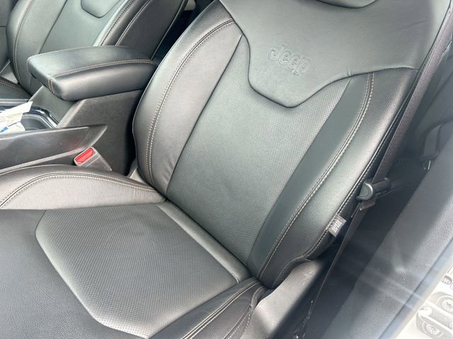 Used 2022 Jeep Compass Limited image 15