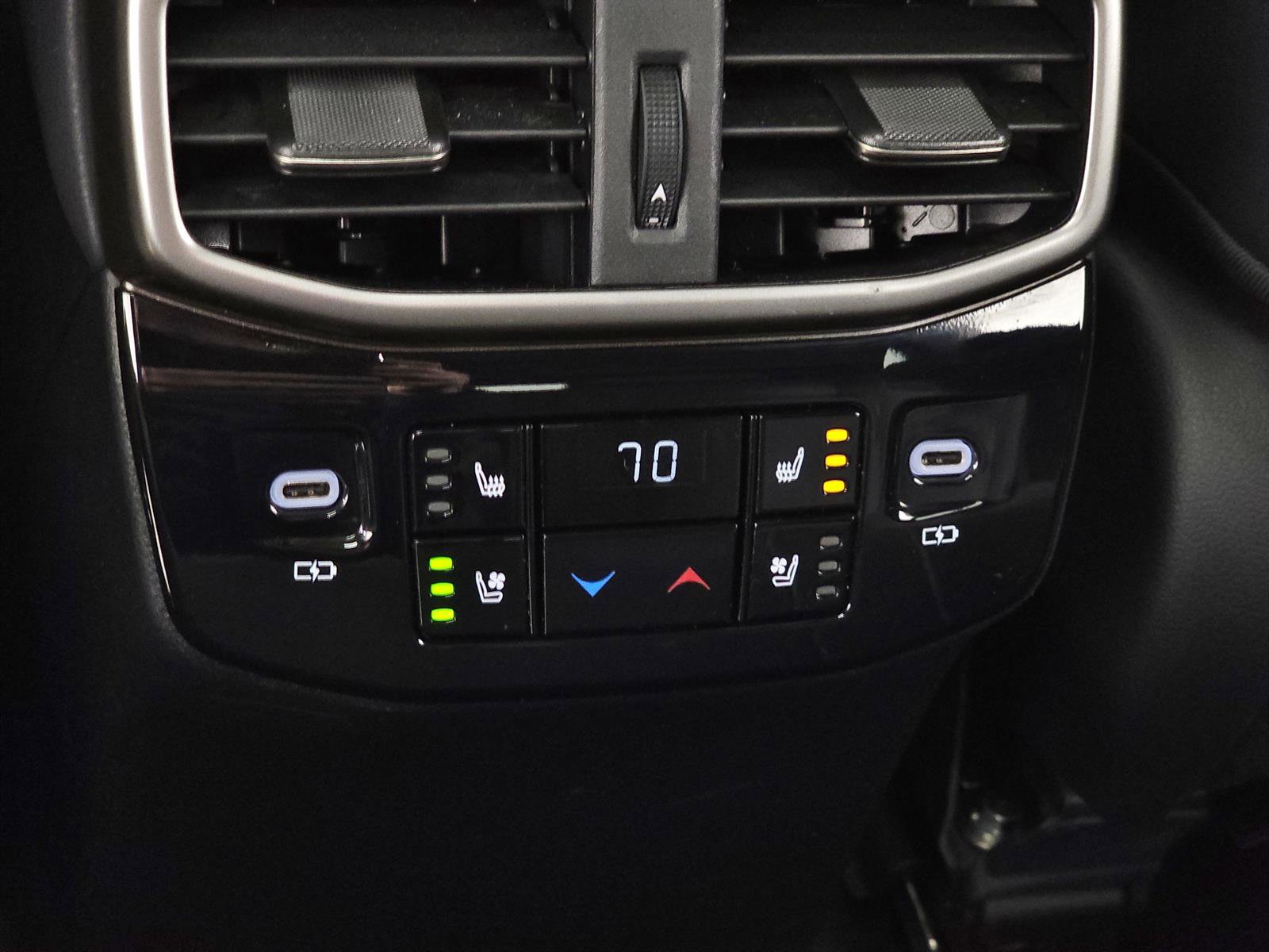 Certified 2023 Lexus RX 350 w/ Cold Area Package AWD/4WD image 37