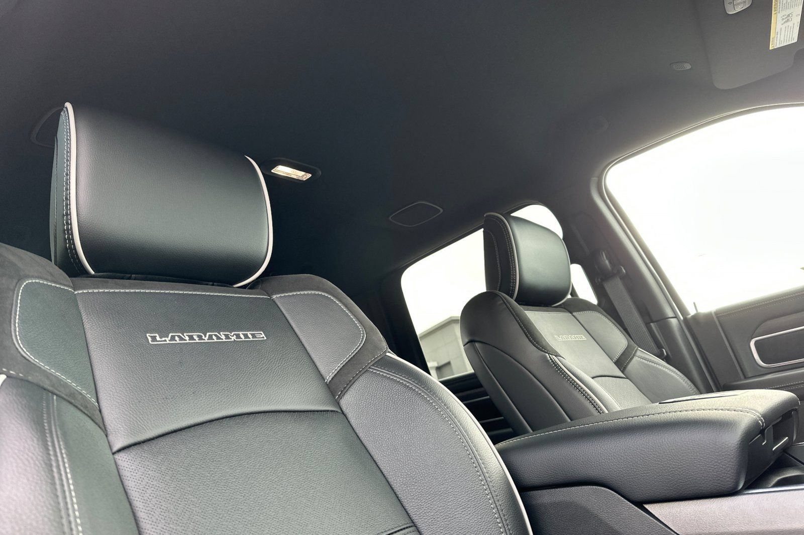 New 2026 RAM 3500 Laramie AWD/4WD image 16
