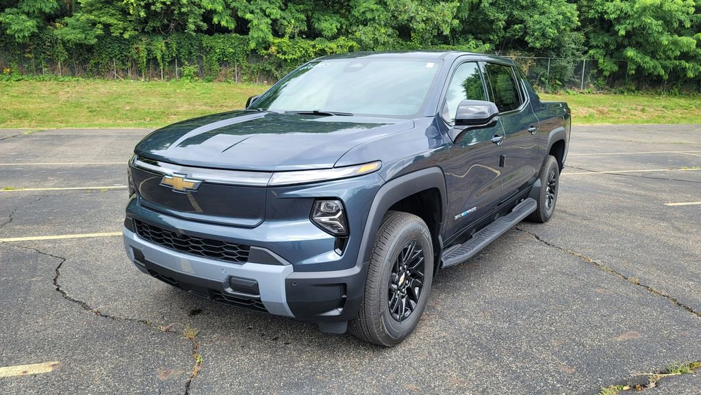 New 2026 Chevrolet Silverado EV LT image 5