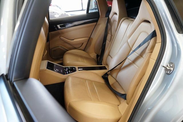 Used 2019 Porsche Panamera 4 image 53
