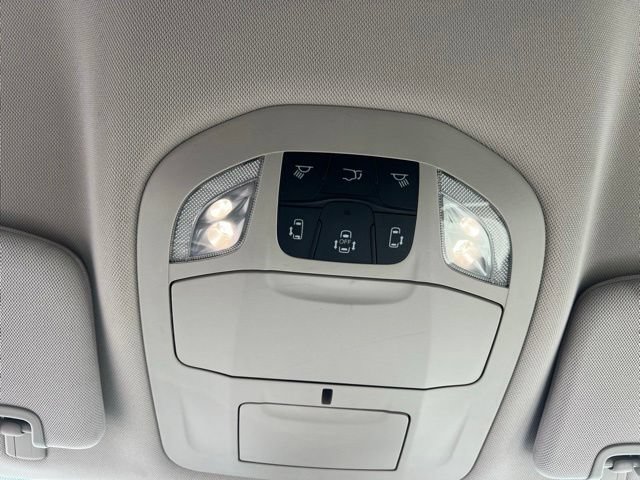 Used 2020 Chrysler Pacifica Touring-L Plus w/ Tire & Wheel Group FWD image 25