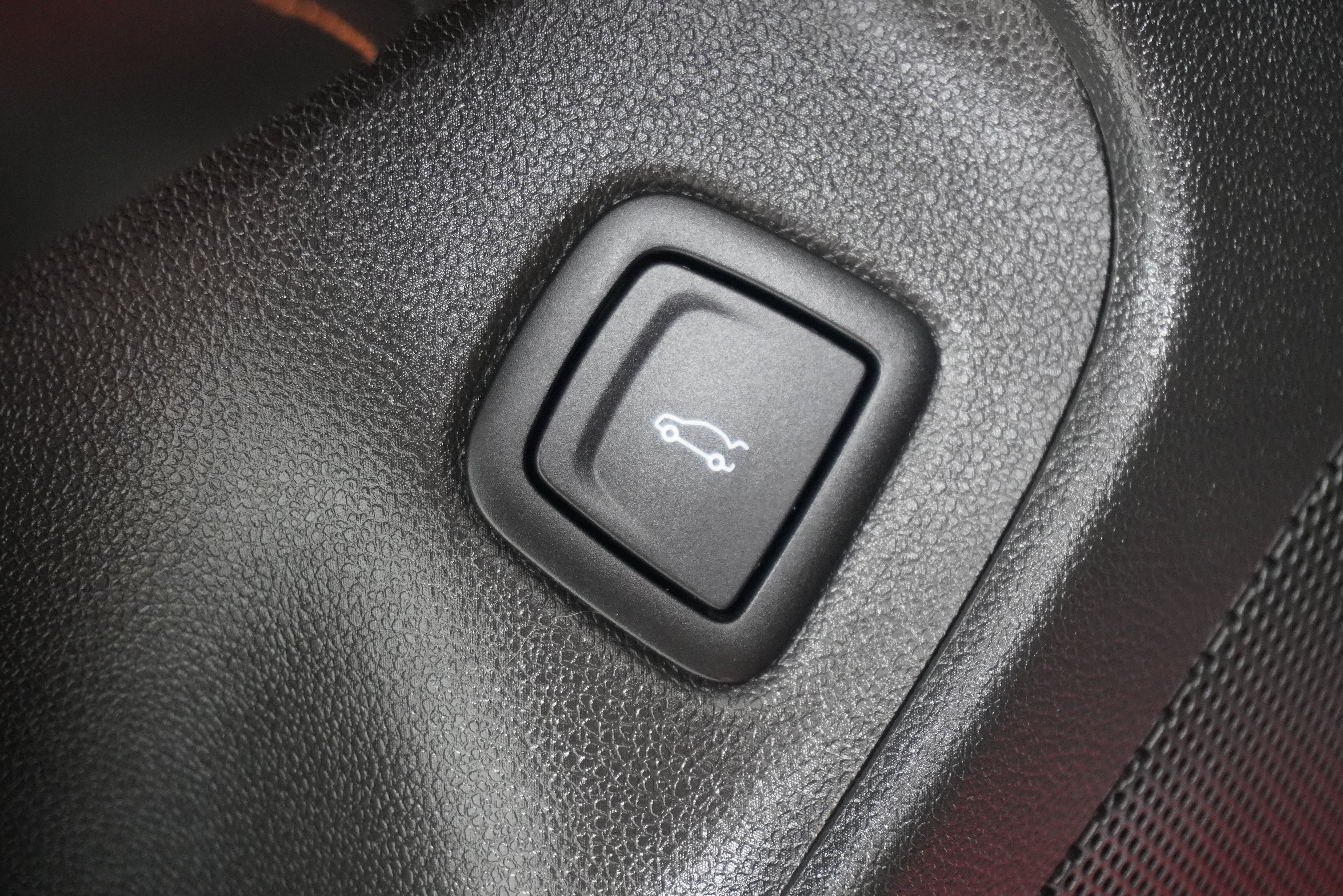 Used 2020 Cadillac CT4 V RWD image 30