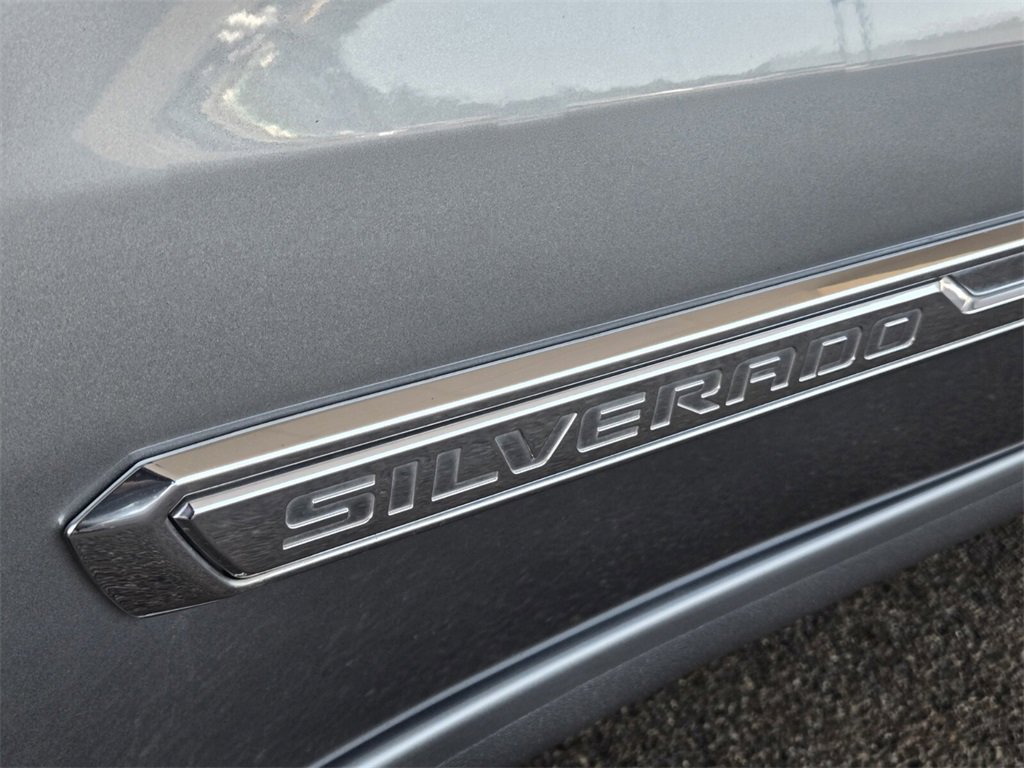 Used 2024 Chevrolet Silverado 1500 High Country w/ High Country Premium Package image 10