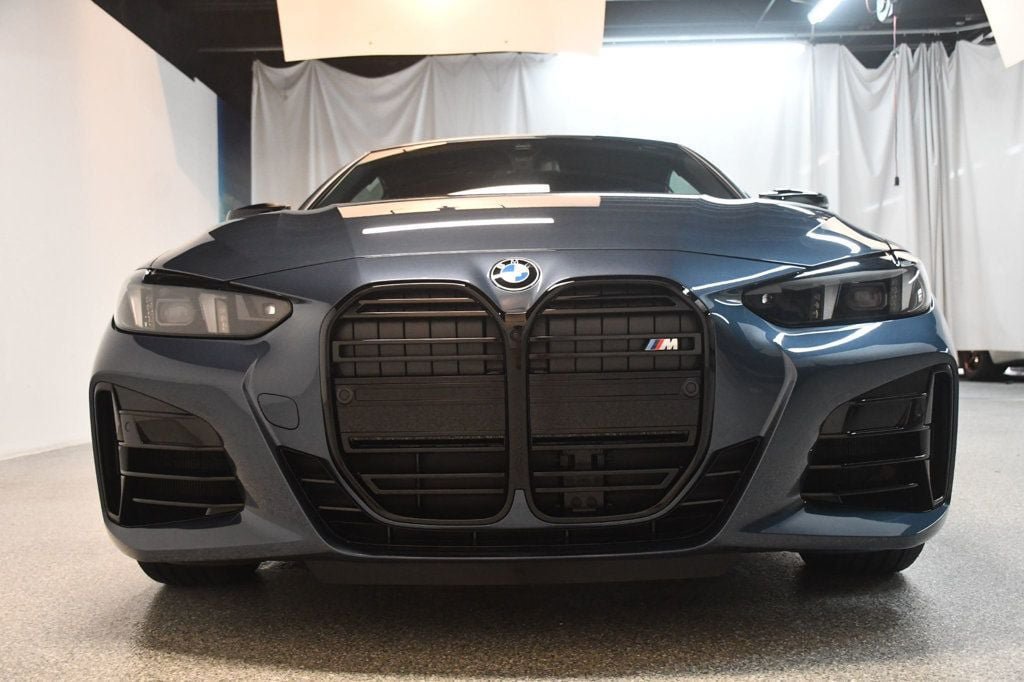 Used 2025 BMW M440i Convertible w/ Premium Package RWD image 11