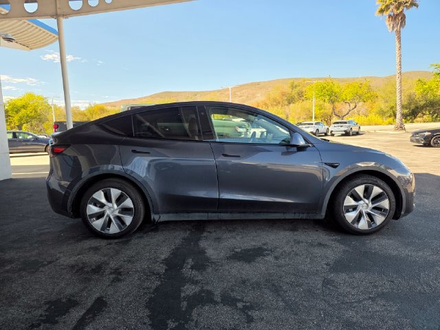 Used 2021 Tesla Model Y Long Range AWD/4WD image 8