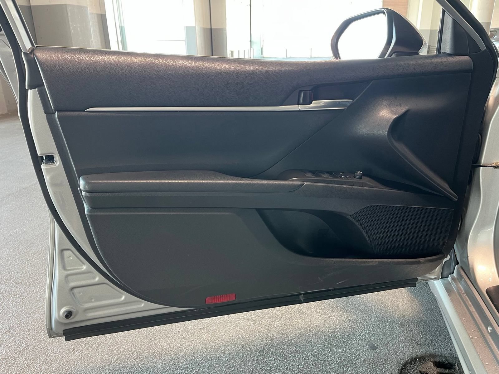 Used 2021 Toyota Camry SE FWD image 13