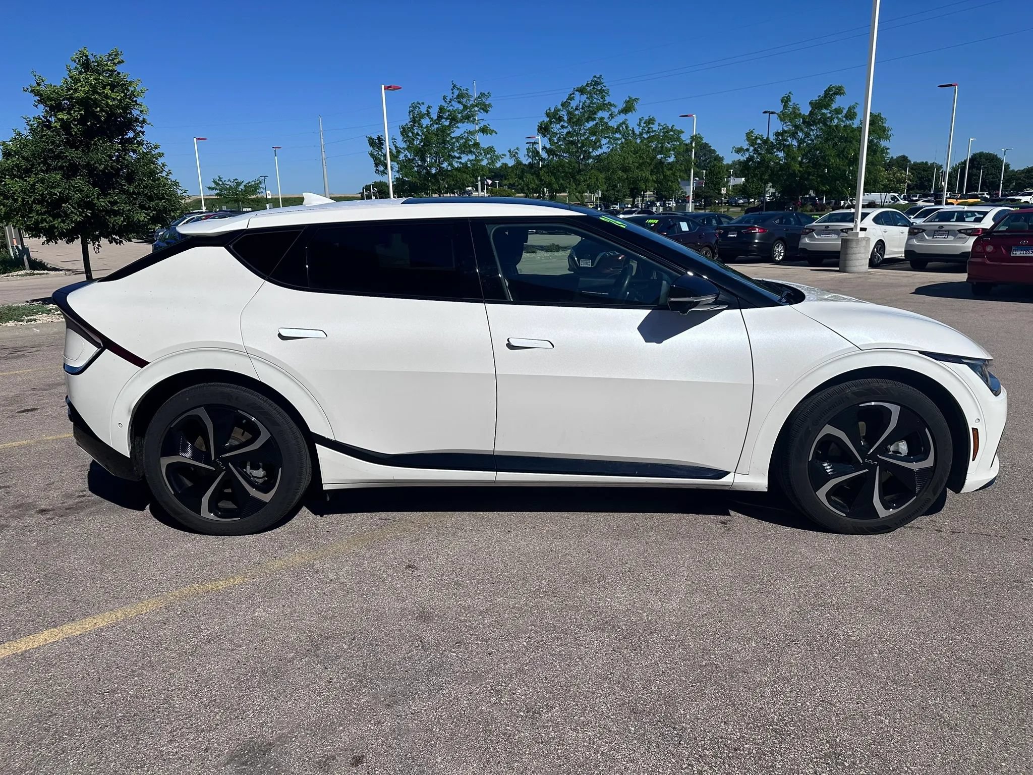 Used 2024 Kia EV6 GT-Line AWD/4WD image 4