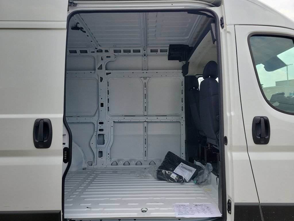 New 2024 RAM ProMaster 1500 w/ Premium Convenience Group FWD image 6