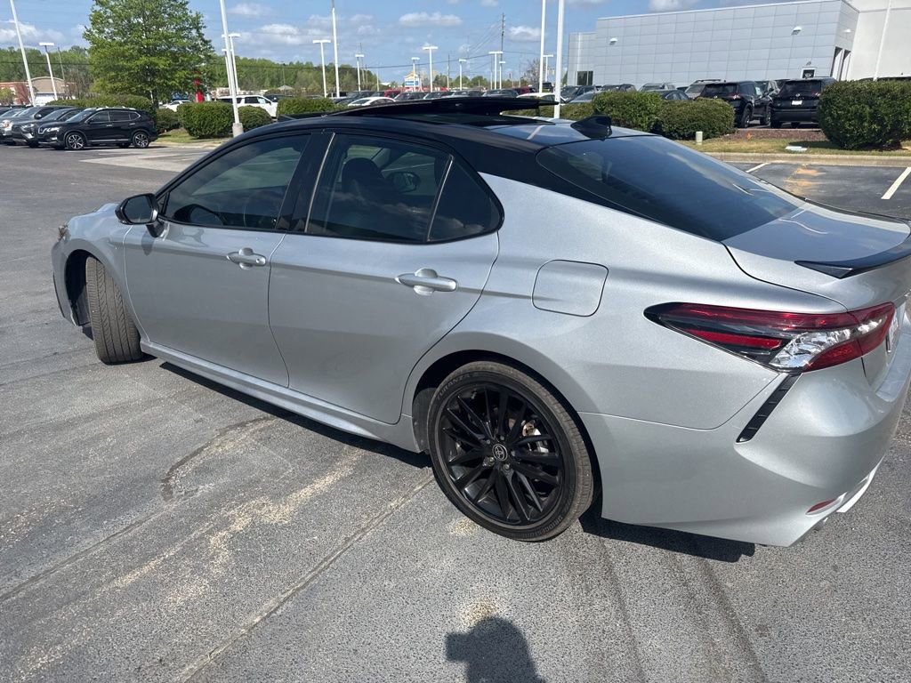 Used 2021 Toyota Camry XSE w/ Navigation Package image 5