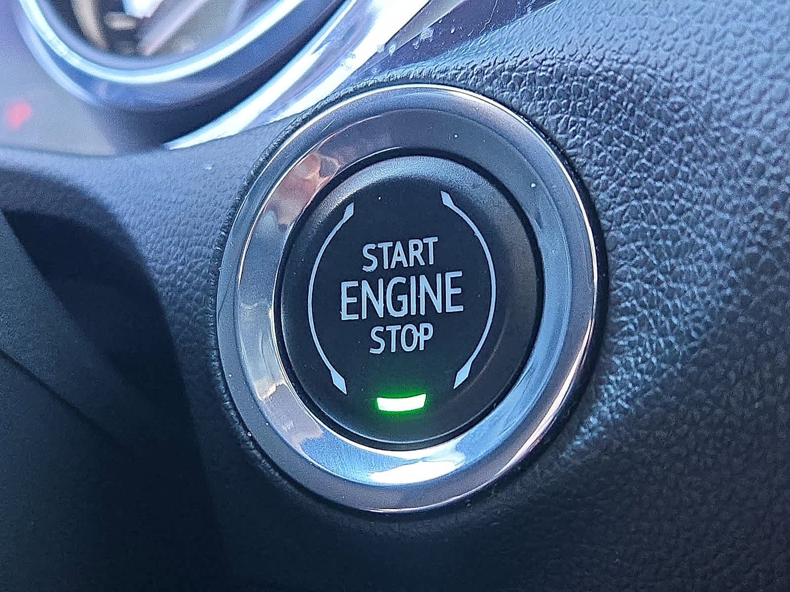 Used 2022 Buick Encore GX Preferred w/ Sport Touring Package image 26