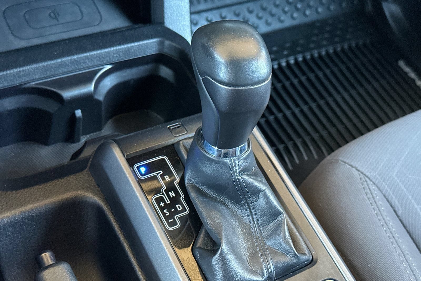 Used 2019 Toyota Tacoma TRD Sport w/ Exterior Package RWD image 20