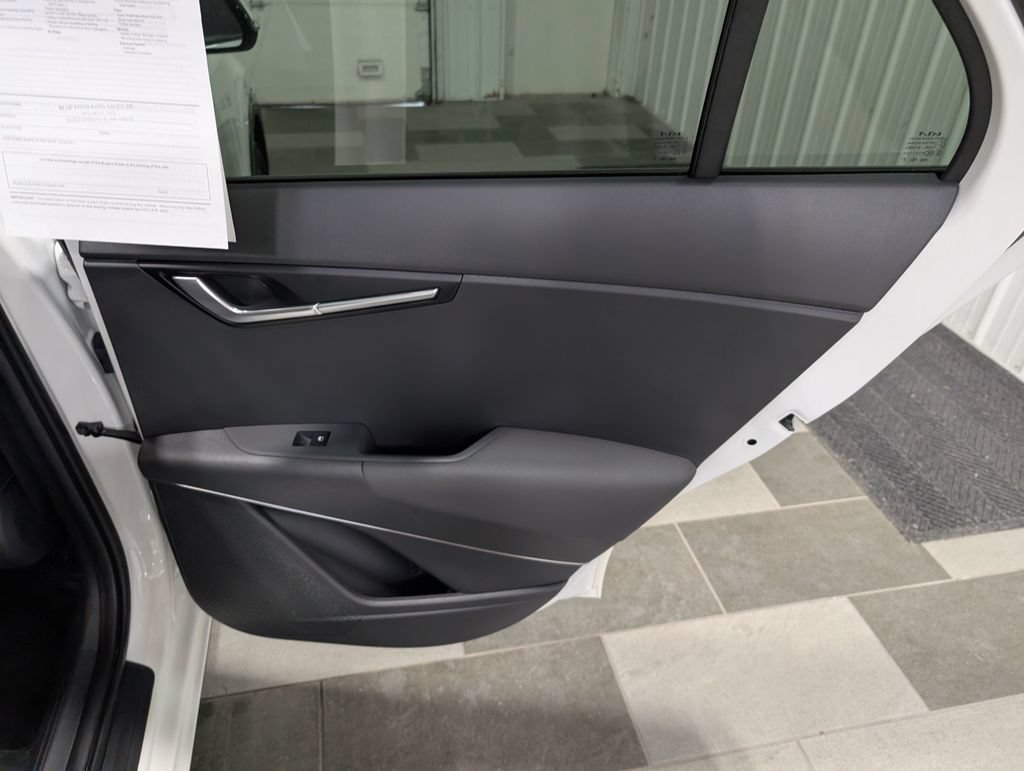 Used 2024 Kia Niro Wind FWD image 23