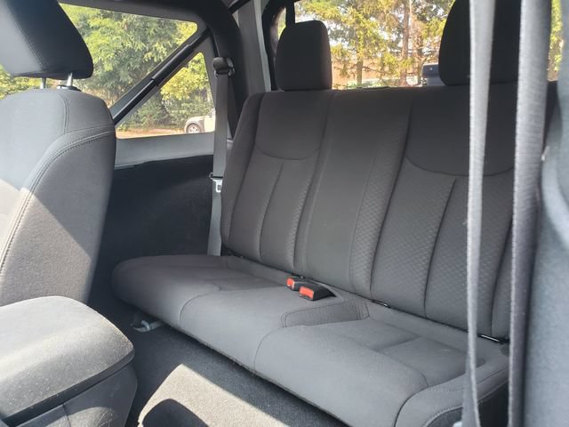 Used 2015 Jeep Wrangler Sport AWD/4WD image 6