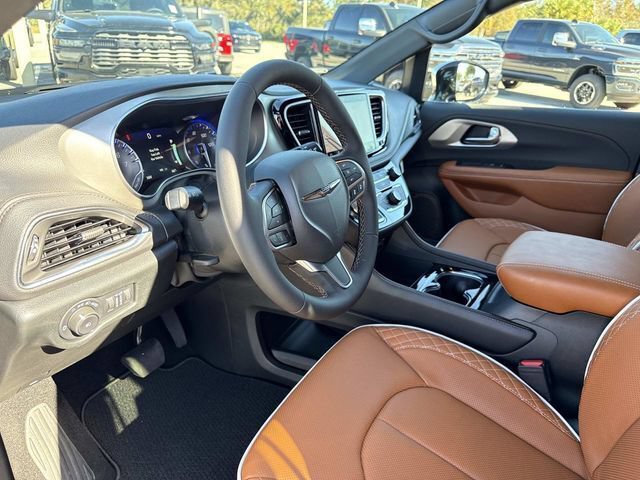 New 2026 Chrysler Pacifica Pinnacle FWD image 25