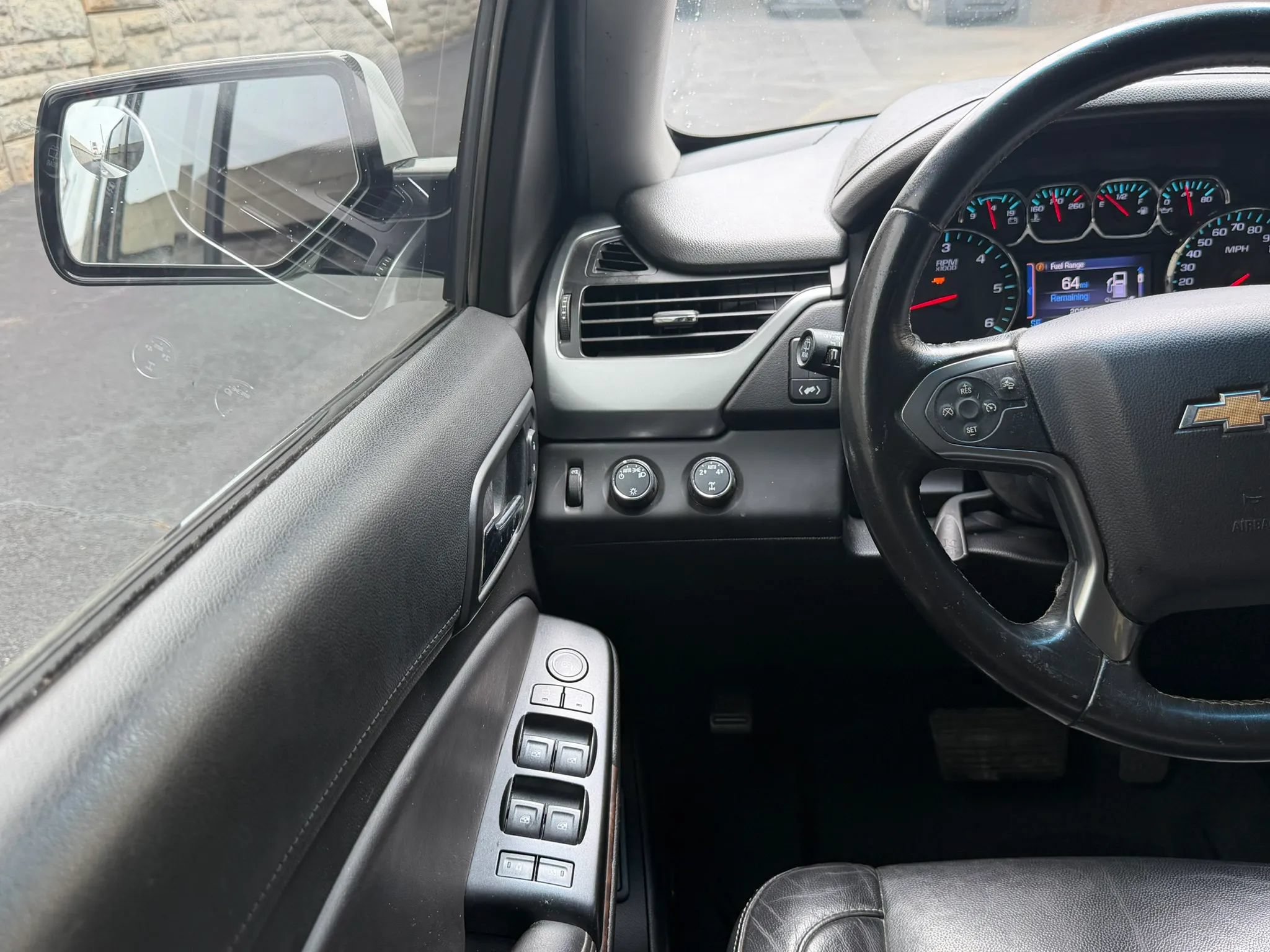 Used 2015 Chevrolet Tahoe LT AWD/4WD image 18